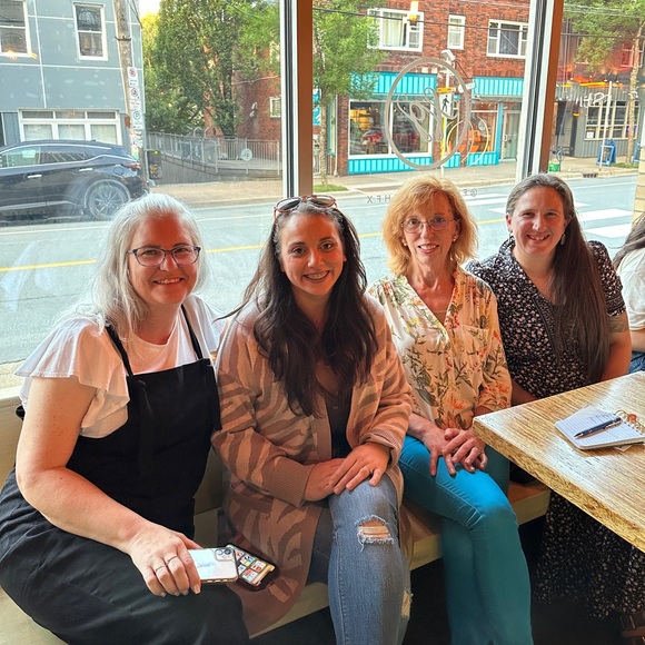 Hello fellow Poshers my name is Jen! 👋😊 - Picture 4 of 6